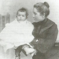 Teresa Fardella de Blasi con la figlia Giovanna (La Spezia, 1903)
